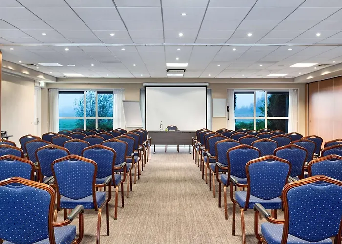 Nh Отель Нарден